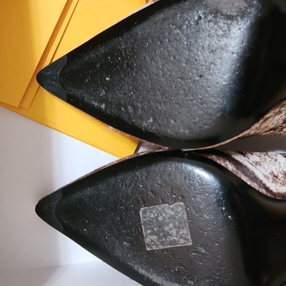Fendi Calf Leather Fur Pump - Picture 6 of 6